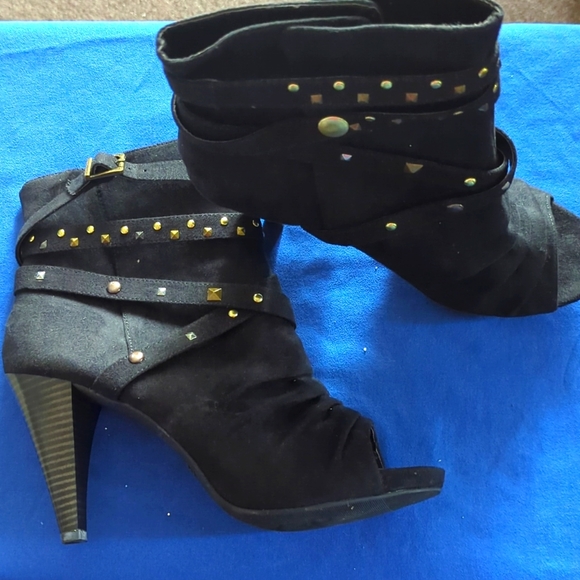 GLO jeans Shoes Glo Peep Toe Boots 1 Poshmark